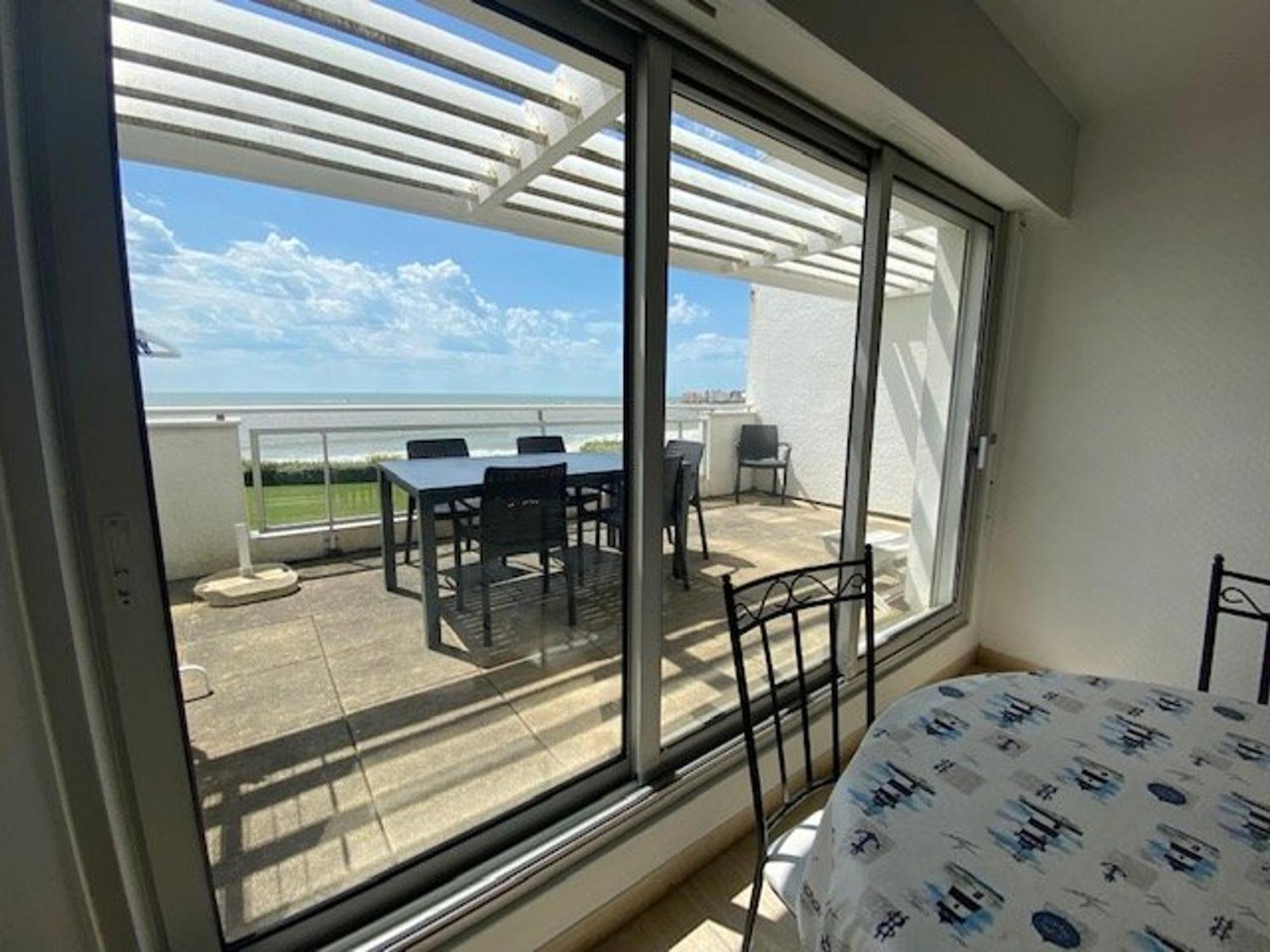 Appartement Moderne Avec Terrasse Et Garage A Royan - Fr-1-494-65 Екстериор снимка